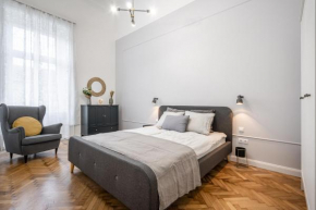 Atmos Glare Apartment